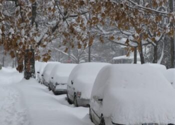 যুক্তরাষ্ট্রে ভারি তুষারপাত, ৫ অঙ্গরাজ্যে জরুরি অবস্থা জারি