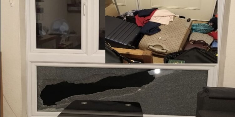 লন্ডনে বাংলাদেশি পরিবারে চুরি