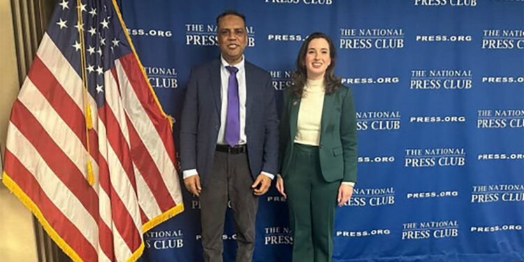 জাতীয় প্রেসক্লাবের নতুন প্রেসিডেন্টের সঙ্গে বাংলাদেশ দূতাবাসের শুভেচ্ছা বিনিময়