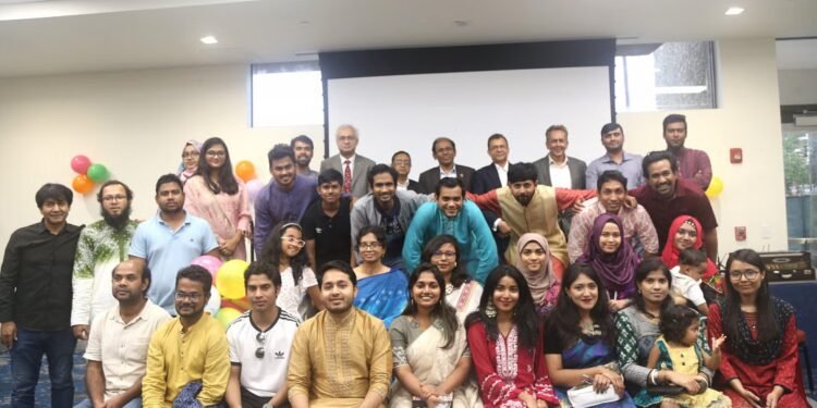 ফ্লোরিডা অ্যাটলান্টিক ইউনিভার্সিটি বাংলাদেশী শিক্ষার্থীদের মিলনমেলা