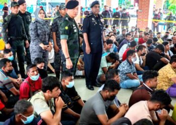 অবৈধ অভিবাসীদের ‘বিশেষ সুযোগ’ দিচ্ছে মালয়েশিয়া