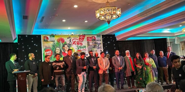 টরন্টোতে সর্বজনীন বিজয় উৎসব উদযাপন