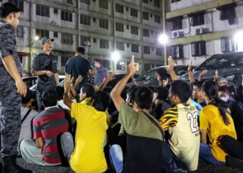 মালয়েশিয়ায় বাংলাদেশিসহ গ্রেপ্তার ১৭