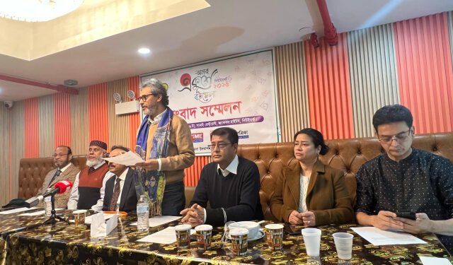 নিউইয়র্কে ঊনবাঙালের বইমেলা, মুক্তধারার বিরূপ প্রতিক্রিয়া